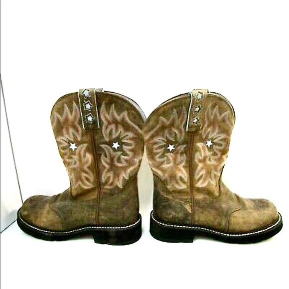 Ariat Shoes - Ariat Boots Cowboy Embroidered Star 9.5